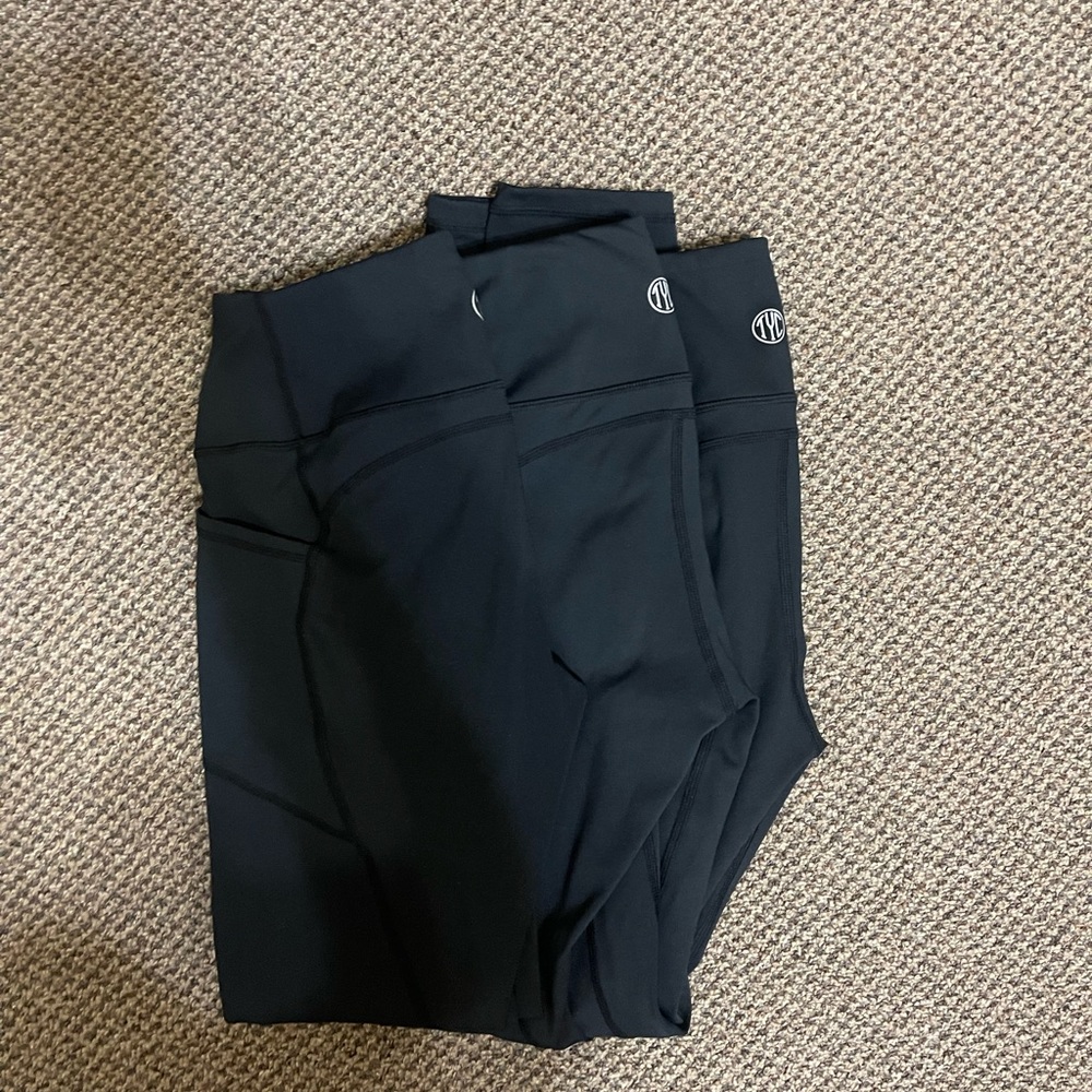 Bundle Three Intensity Heart Booty Leggings - Black